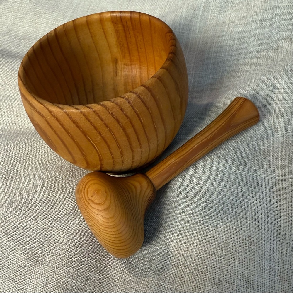 Brown Wooden Mortar and Pestle, Portugal - Picture 3 of 7